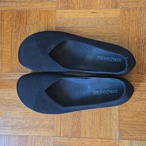 Xero Phoenix knit flats, size 9